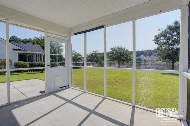 Building Photo - 97 Avonshire Dr