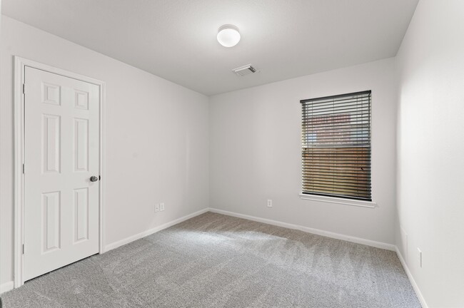 Building Photo - 18310 Walden Gate Ln