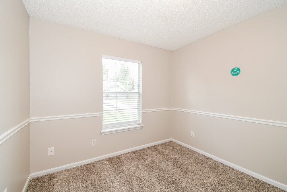 Building Photo - 479 Moby Dick Dr N