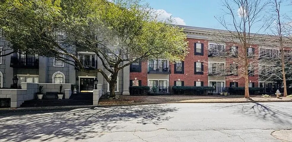 Building Photo - 3071 Lenox Rd NE