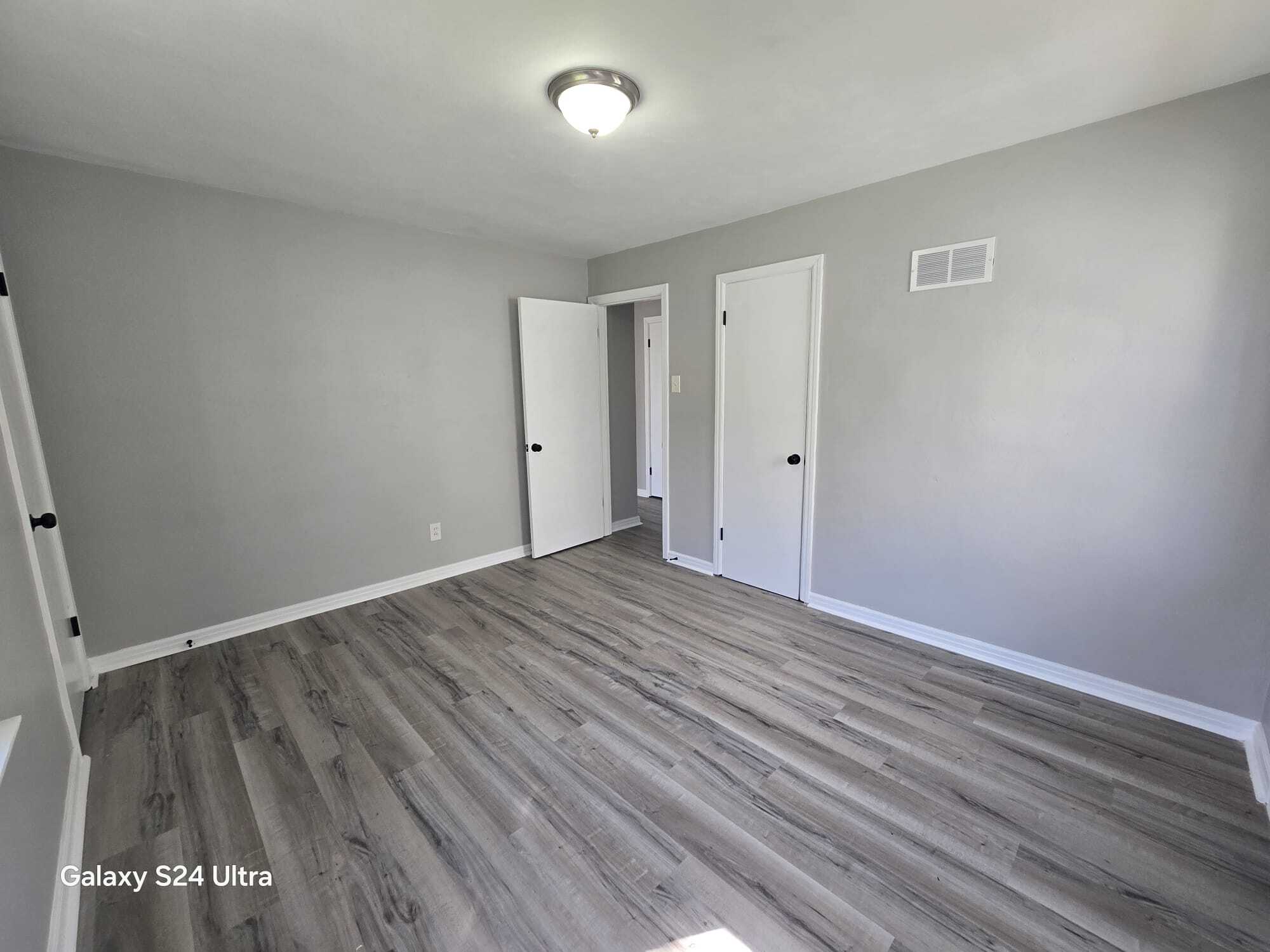 Building Photo - 401 Millman Dr