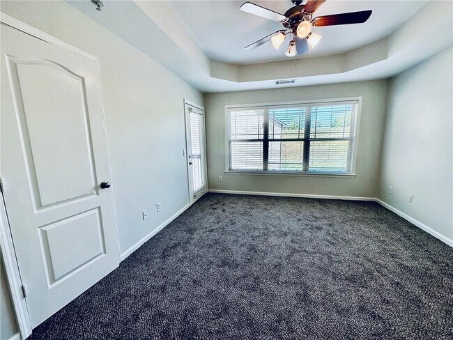 Building Photo - 522 Ridge View Crossing