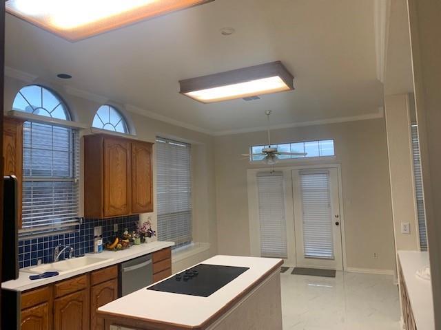 Building Photo - 1027 Creek Bend