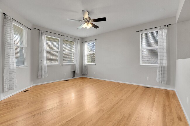 Building Photo - Central Park HOUSE for rent! 2 BLOCKS TO STANLEY MARKETPLACE