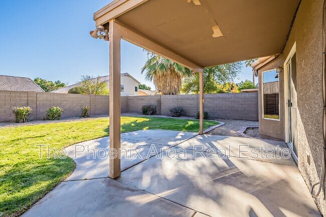 Building Photo - 251 W Windsor Dr