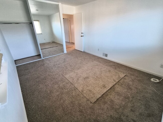 Building Photo - Beautiful and Spacious Two Story 4 Bed/3 Bath Home For Rent In Hercules!!!
