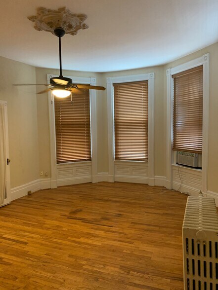 Living Room - 2325 Ohio Ave