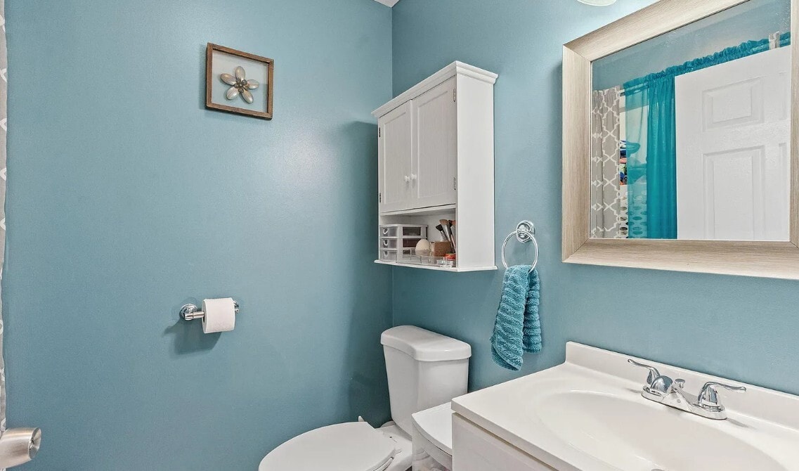 Building Photo - 6 Heartwood Ct