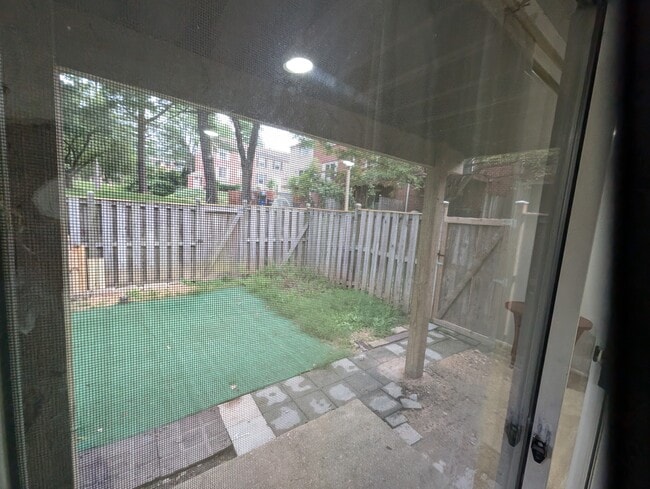 Building Photo - 10728 Bridlerein Terrace