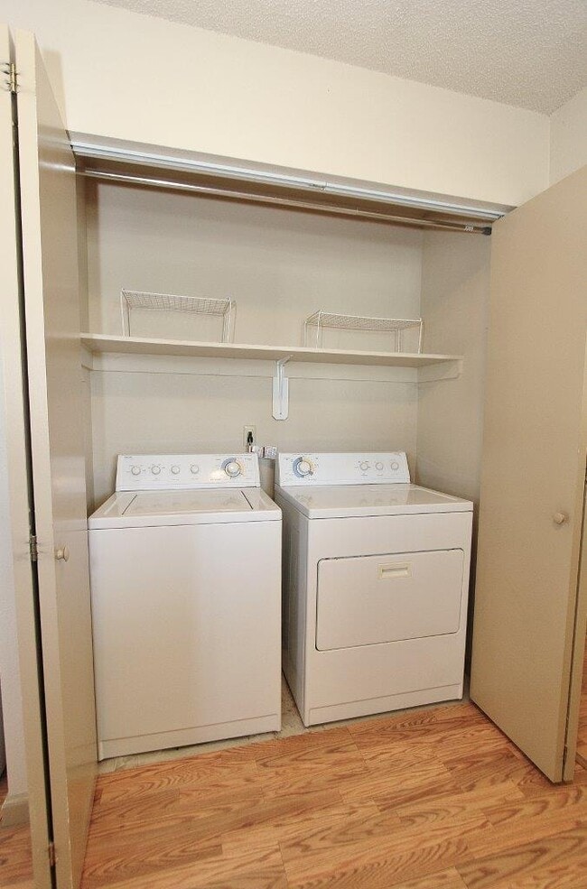 Building Photo - 23750 Fox Ave