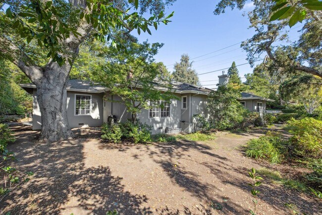 Building Photo - Charming 3-Bedroom Home with Office in desirable Old Palo Alto neighborhood with AC