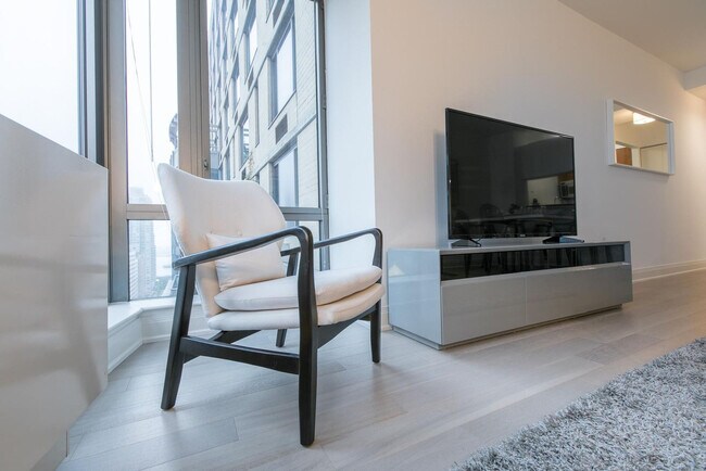 Building Photo - 7 E 91st St