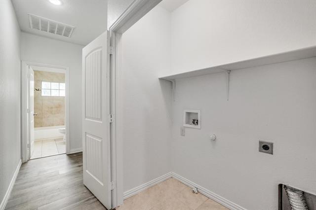 Building Photo - 1545 Cozy Dr