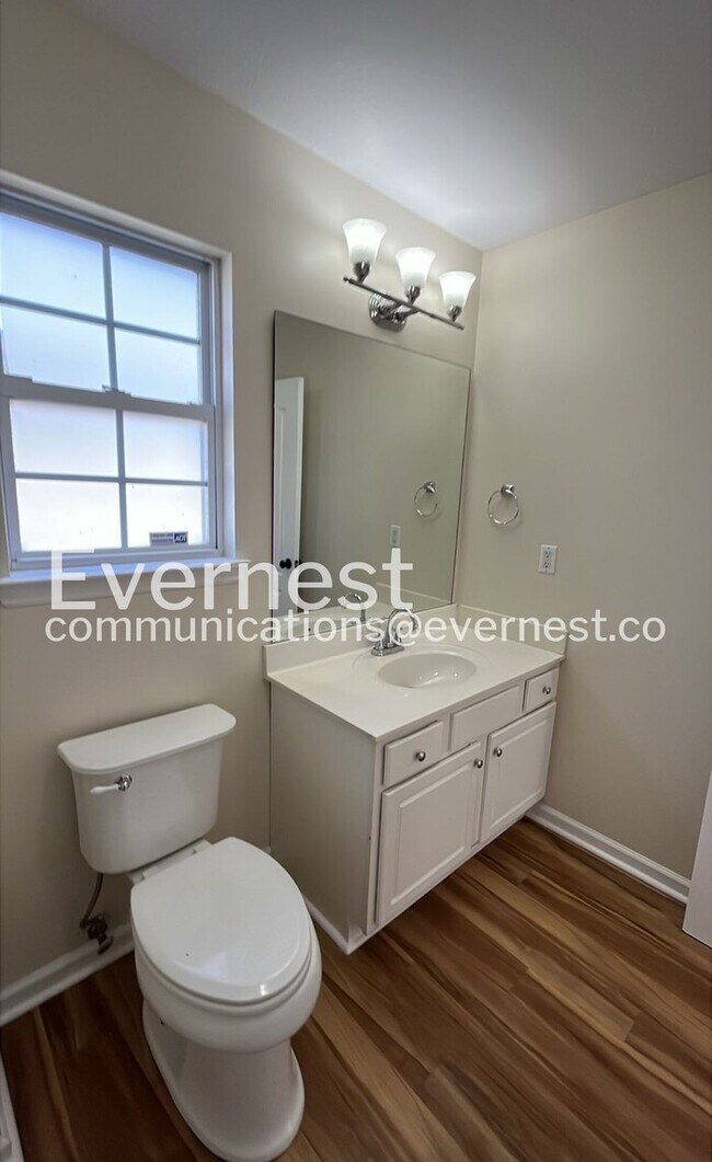 Building Photo - 14 Fawn Ln