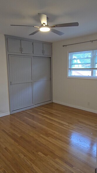 Building Photo - 2075 E Appleton St