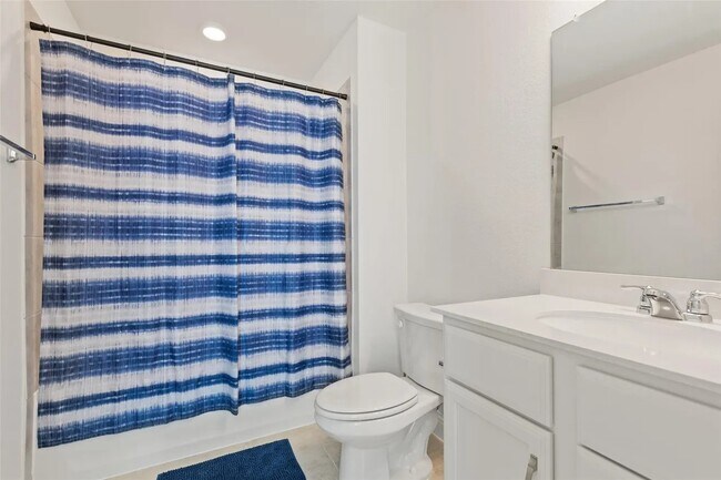 Building Photo - 3600 Highland Bayou Dr