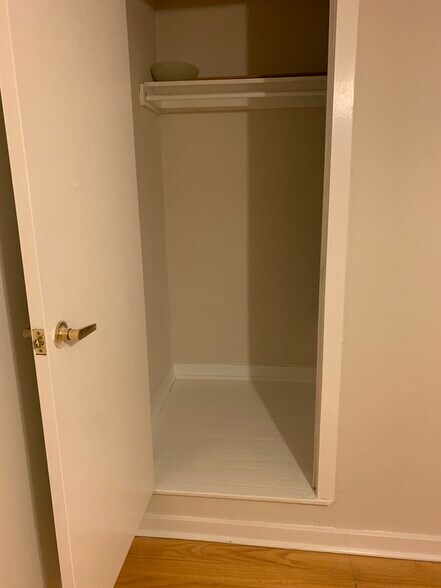 Bedroom # 2 closet - 281 Oak Dr