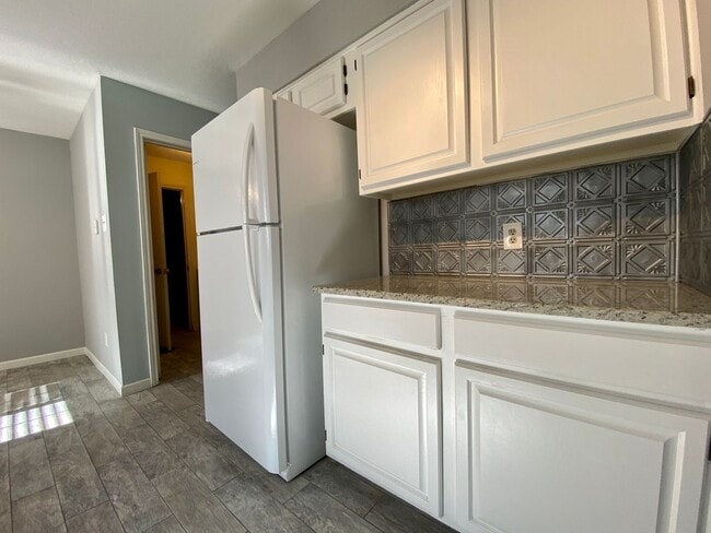 Building Photo - Gorgeous 3 bed 2 bath Single Story Home in Austin!!!