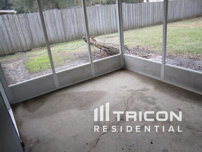 Building Photo - 554 Peregrine Ct