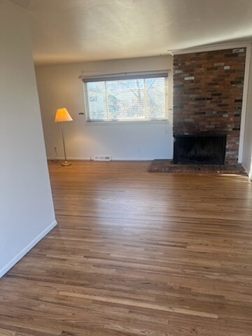 Building Photo - 2203 Collier Ave