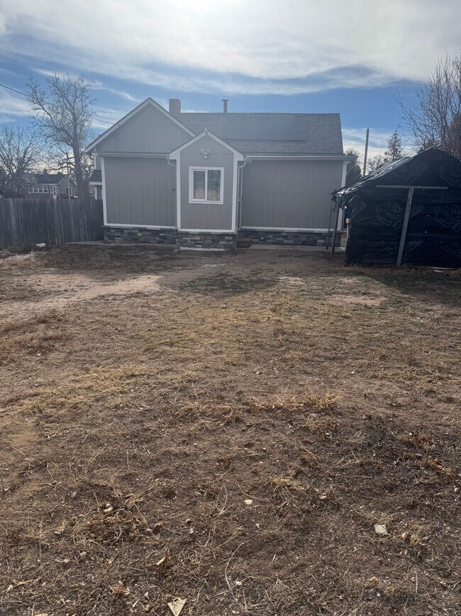 Building Photo - 221-211 11th St