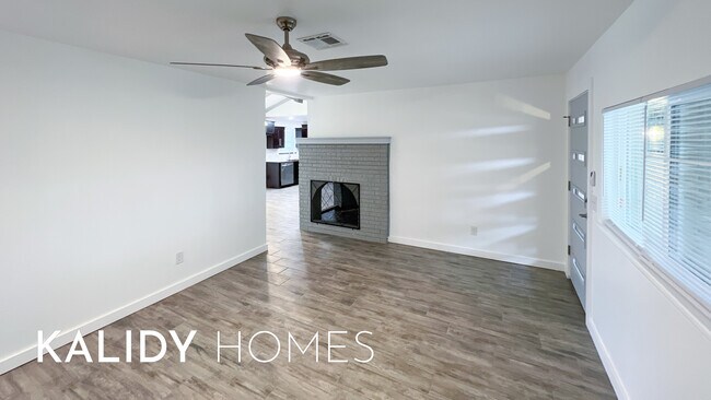 Building Photo - 2808 SW 88th St