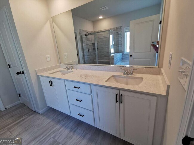 Building Photo - 38 Longhorn Wy