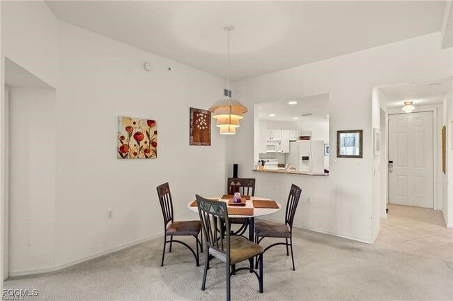 Building Photo - 12120 Summergate Cir