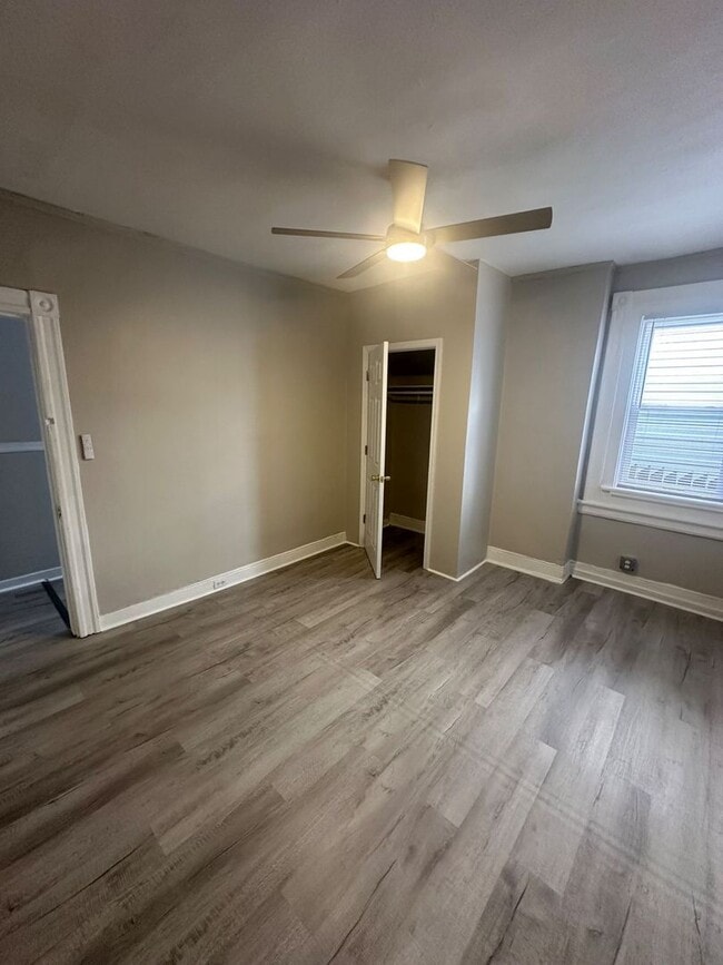 Building Photo - 22 S Plum St