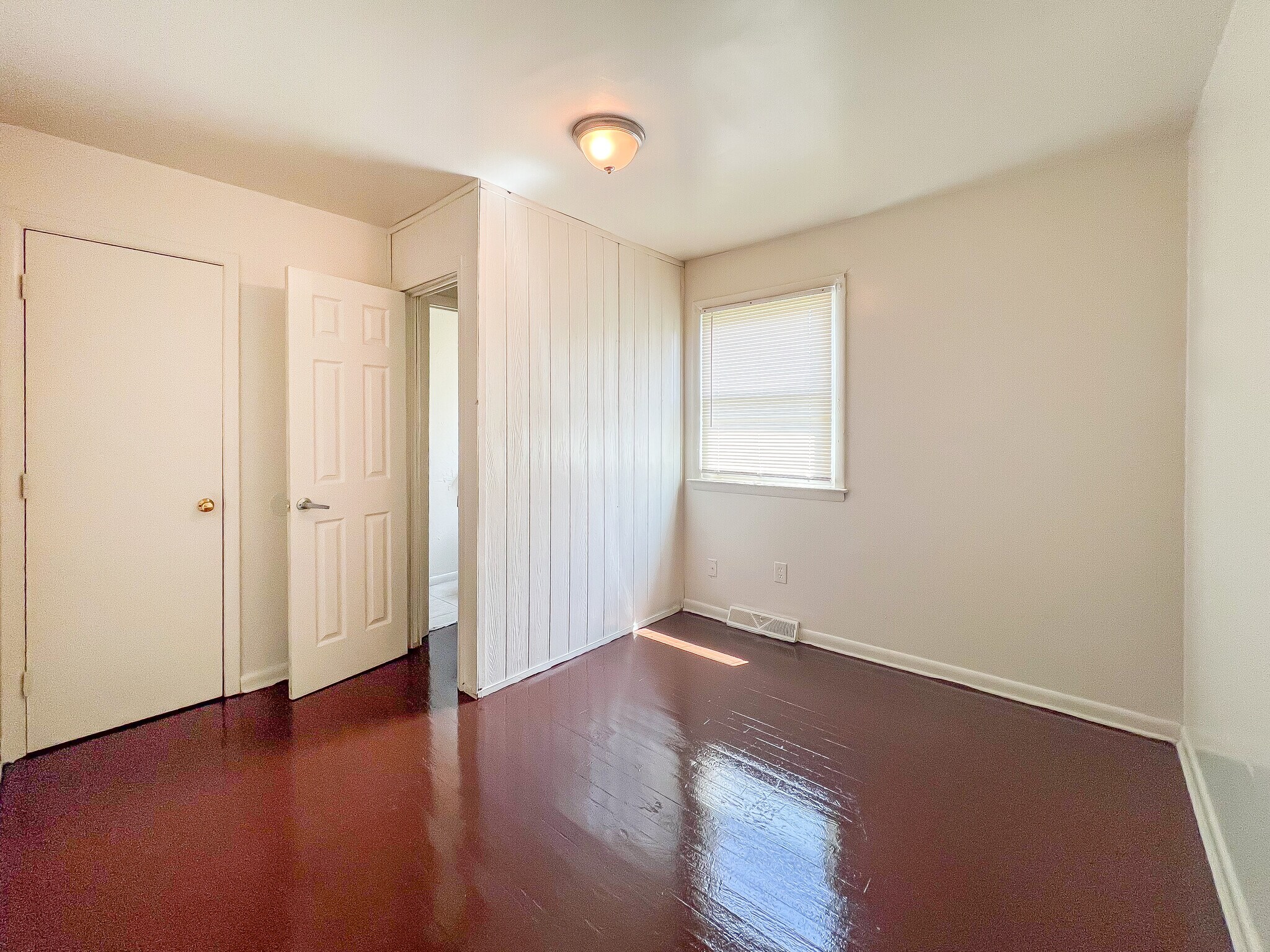 Building Photo - 1811 Owens Ct