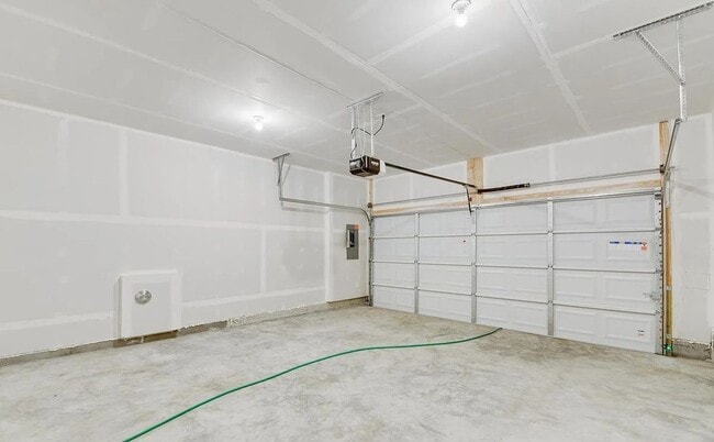 Building Photo - 1745 Lawder Cir