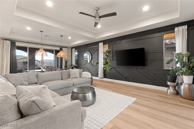 Building Photo - 258 Castellari Dr