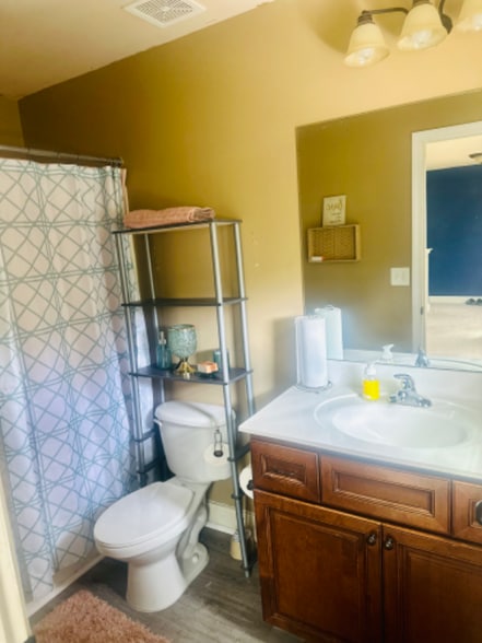 Building Photo - 3 Bradley Ct