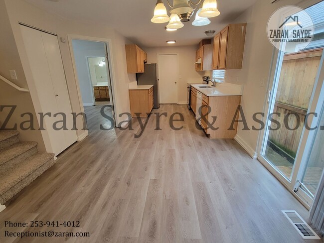 Building Photo - 2805 9th St SE