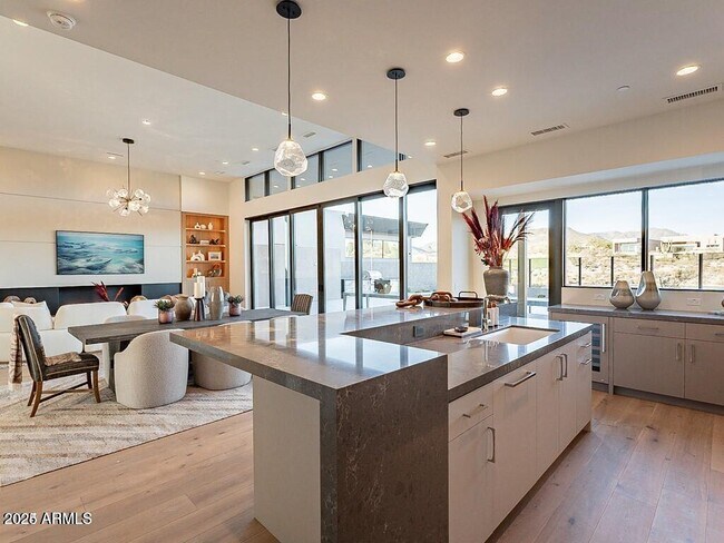 Building Photo - 37200 N Cave Creek Rd