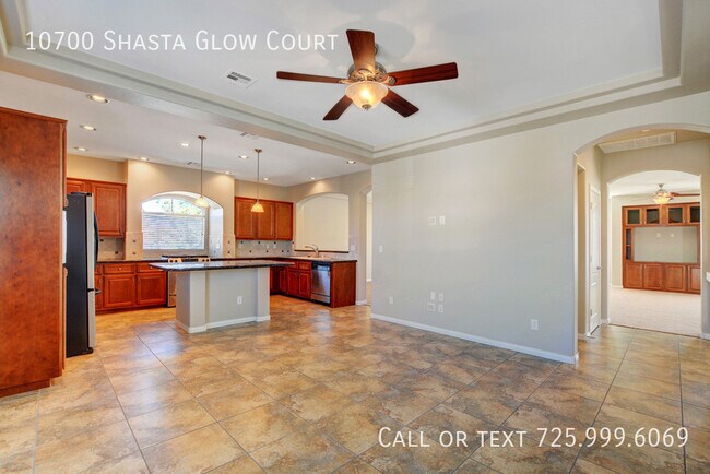 Building Photo - 10700 Shasta Glow Ct