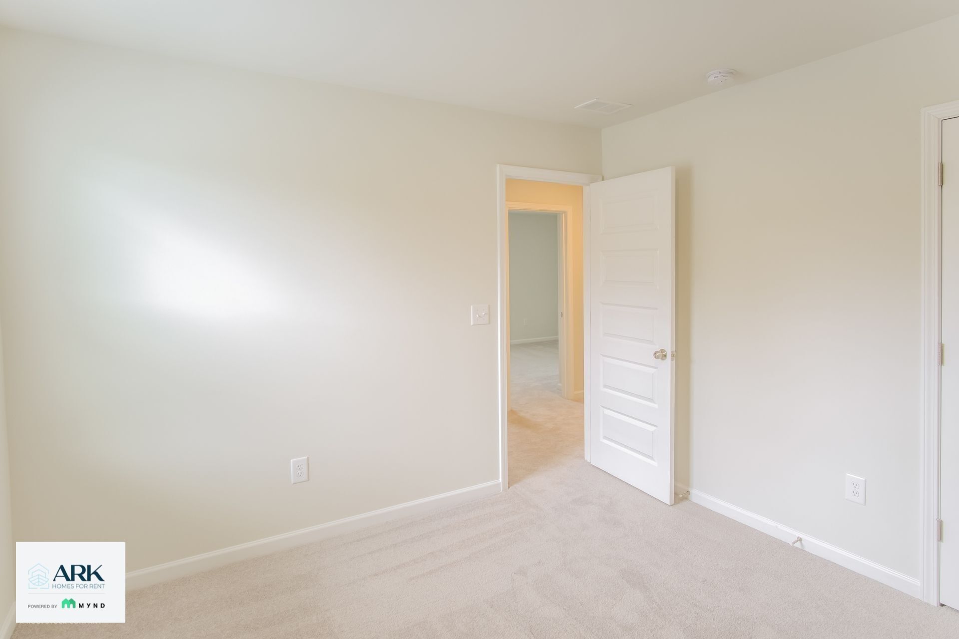 Building Photo - 1130 Joywood Dr