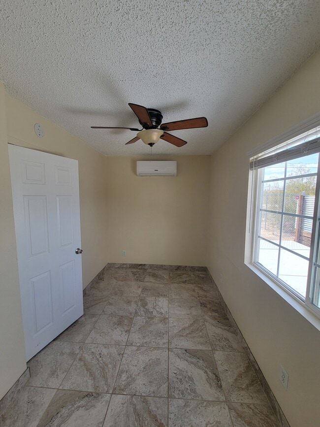 Building Photo - 6614 Tamarisk Ave