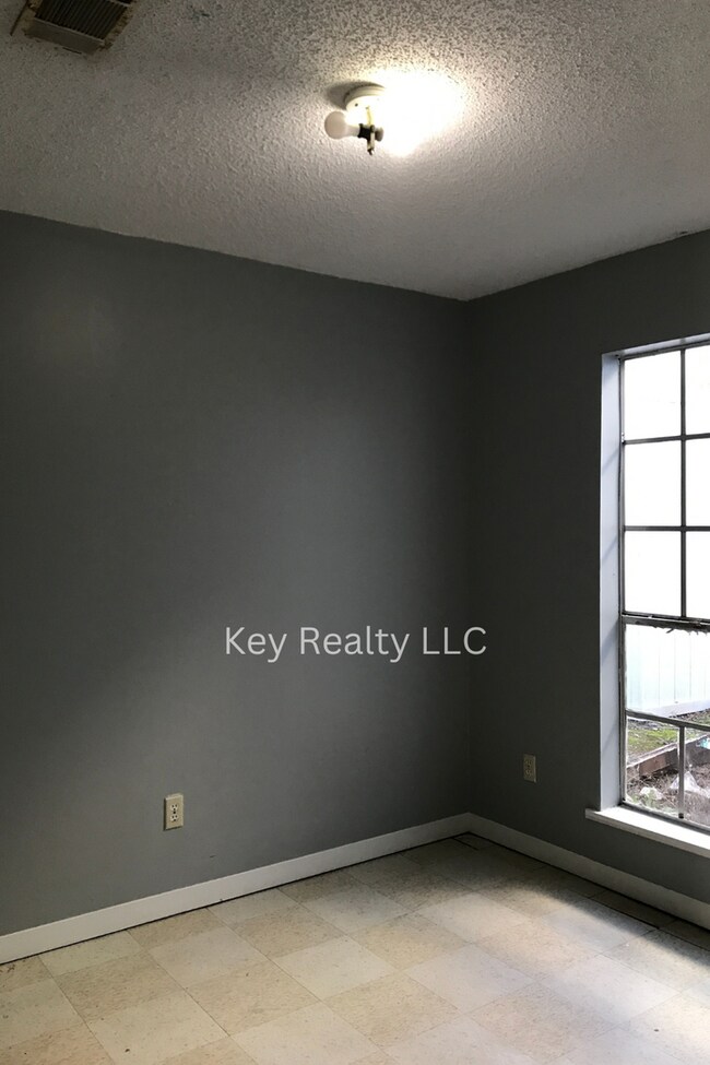 Building Photo - 5506 Mansour Ave