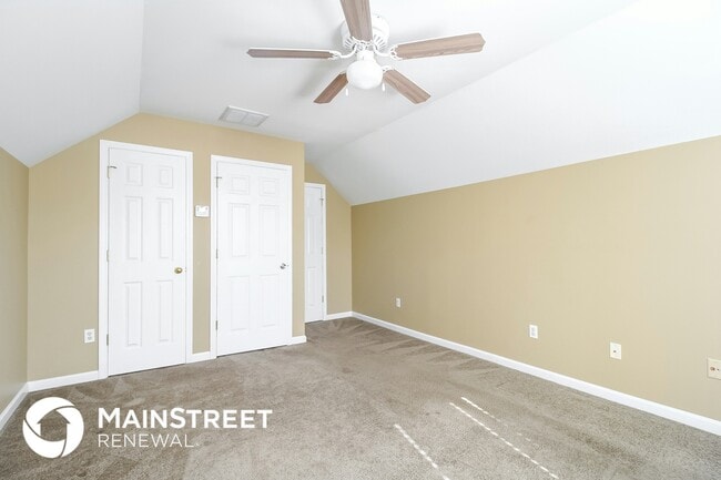 Building Photo - 3855 Thornaby Cir