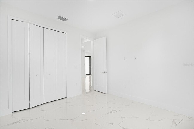 Building Photo - 153 Australian Dr