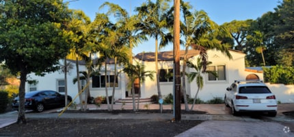Building Photo - 2001 SW 13th Ave