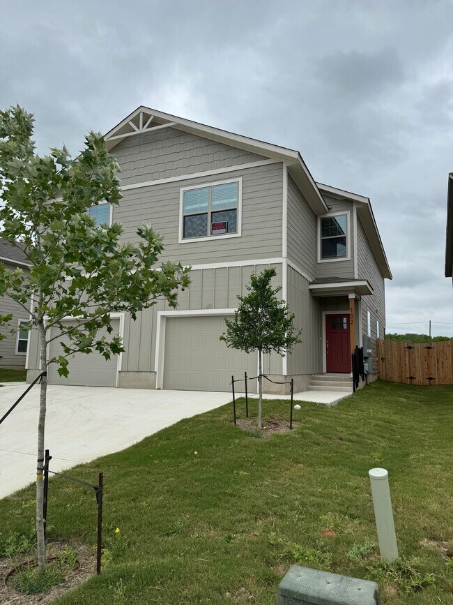 Building Photo - NEW CONSTRUCTION IN GATED COMMUNITY!!! BUI...