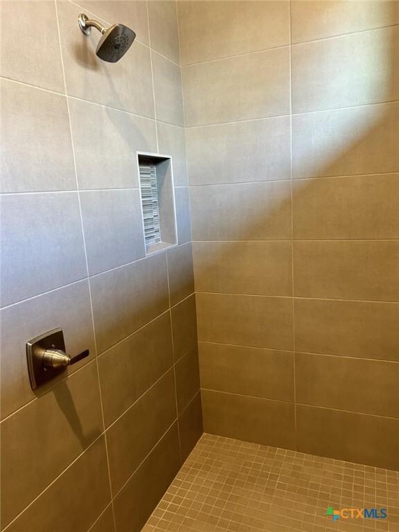 Building Photo - 6426 Clayton Ct