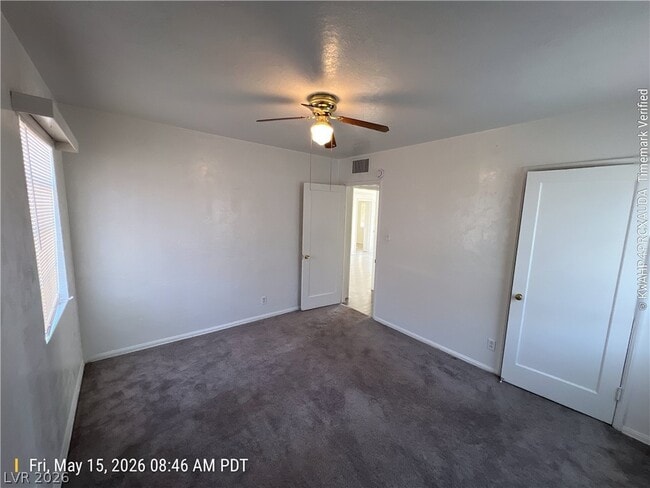 Building Photo - 229 Circle Dr