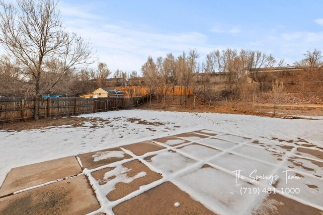 Building Photo - 210 Kilmer Ct