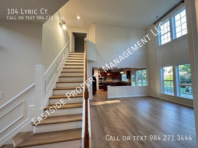 Building Photo - 104 Lyric Ct