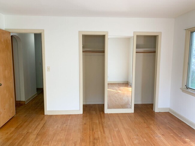 Building Photo - 318 McKinley Ave