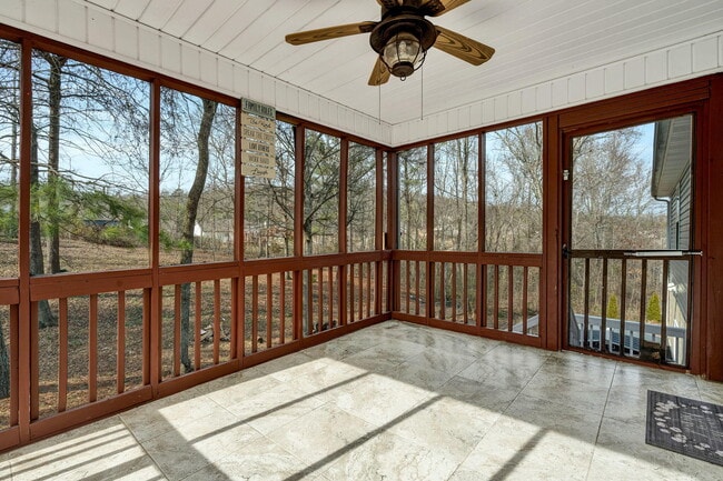 Building Photo - 217 Home Pl Ct SE