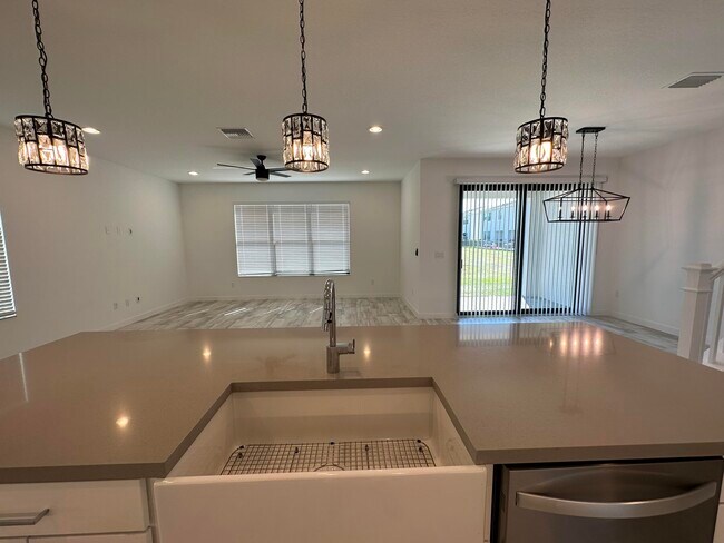 Building Photo - 8792 Antarus Dr